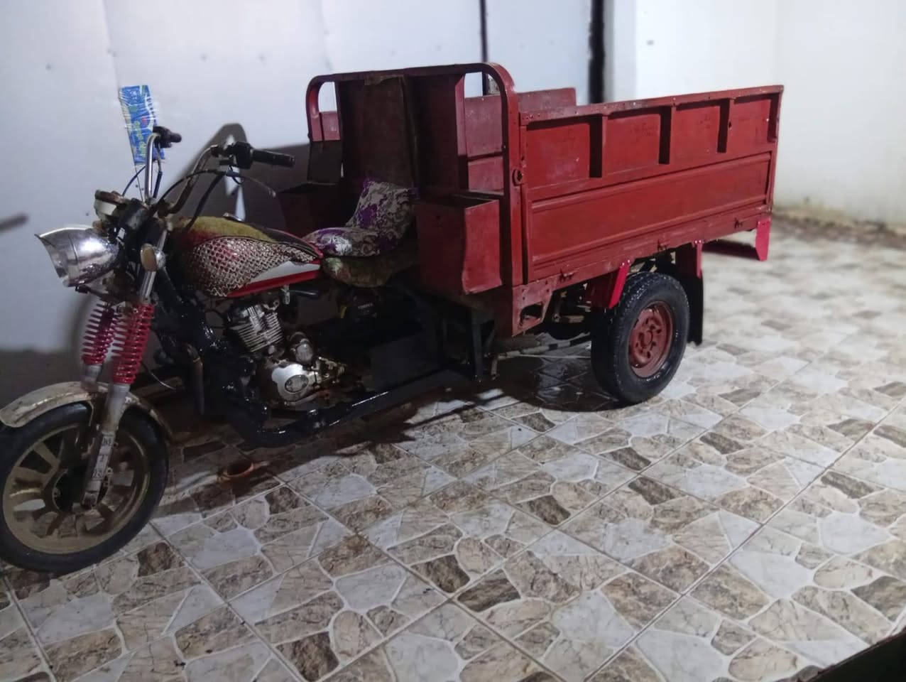 السلام عليكم ستوته ام تي ار ستوته حلوه نضيفه اوراق مديل 13 السعر 800 رقم ***********
