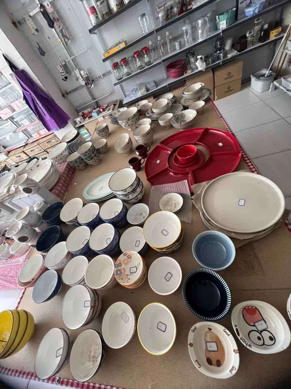 هەمووی بەیەکەوە بۆ فرۆشتن
بەرەفە مێزو شتەکانی ناویەوە حلبجة, السليمانية


**إذا كنت صاحب هذا الإعلان وتريد حذفه لأي سبب، رجاءا أرسل رسالة إلى الدعم الفني**