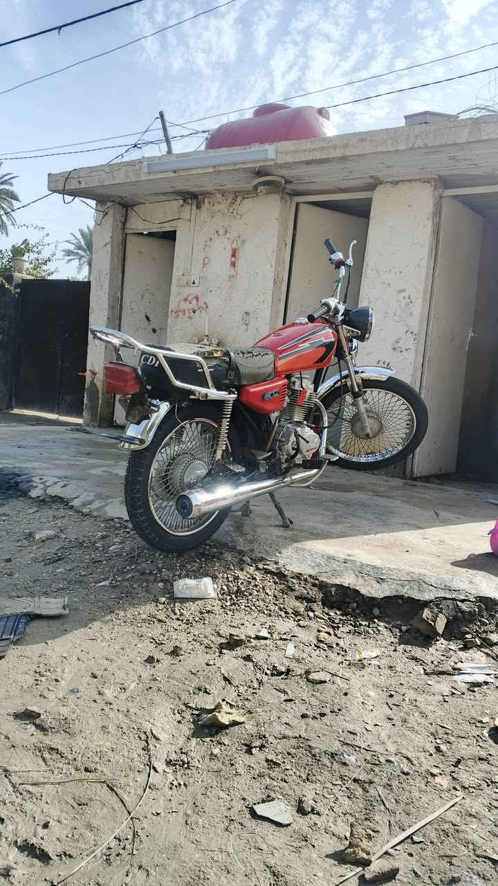 سلام عليكم دراجه للبيع كلك كلك مكفوله
مكينه متياز 20 بيه خيط بخار دراجه خير. من الله دبلات جدد امامي خلفي تانكي صفحيات جدد تواير جدد دراجه نضيفه سعره 280 قفل مكاني حله بطفيل ***********
