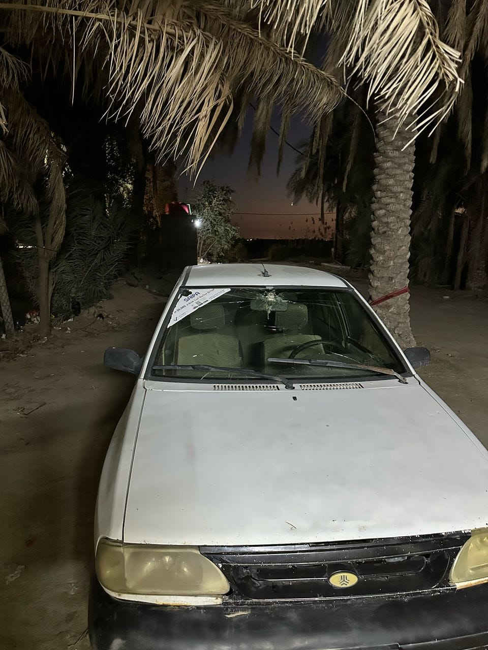 سياره سايبه موديل ٢٠١٠ سنويه ساقطه راعيها ب ديوانية سياره شغاله  عليها غرامه 340 الف. ابيع سويج ومداور فقط.  سعرها 15 ورقه  الشراي يتصل ***********
