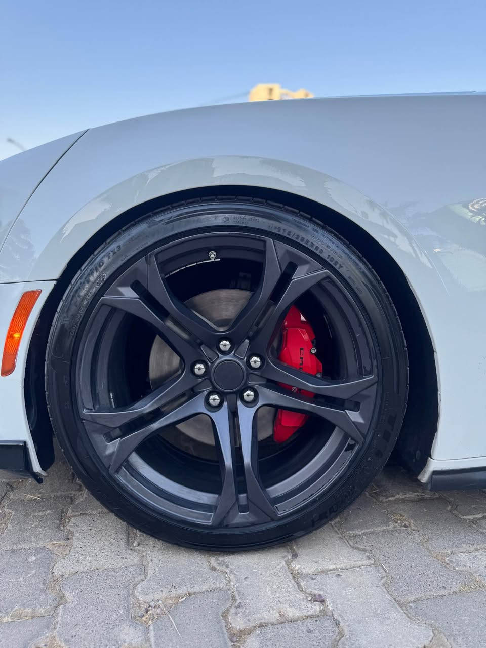 سلام عليكم اخوان camaro SS 2022 سياره مواصفات فول فول واحد علا واحد داخل احمر سياره جديد جديد ماشيه ٩٠ الف كيلو بيه ٣ قتع نص دواخل مابيه ايرباك بس ستيرن سيستم بدون رصعات بدون طخات سياره اي دينار مابيه مصارف  اي كلوب مايشتغل ب دشبول كلها بلادي گير محرك كهربائي كلها كفاله مامفتوح برغي سياره بسمي كلها جاهز سعرها جوه سوك ١٧٠ بيه مجال رقم واتس اب *********** واتس اب كورك بيه مكانها أربيل أربيل, العراق
