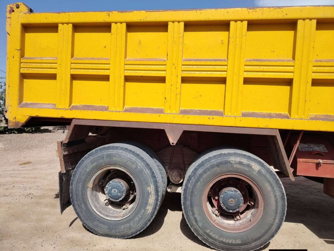 سلام عليكم اقجم للبيع مرديل 84 محرك سوبر مكفول لا صرف ولا بخار كير 130 فقسه شاصي مايلر ومطوله تخم تاير بدي فرشه مايلر مجموعه جي اف بلاديه قماره مصبوقه صبغ درجه اولئ رقم انبار انكليزي بأسمي تحويل ثاني يوم تبريد سبلت ثلج مكانها الفلوجه حي الشهداء سياره حاليا شغاله كبل للشغل سعره 65 وبيها مجال  ***********
