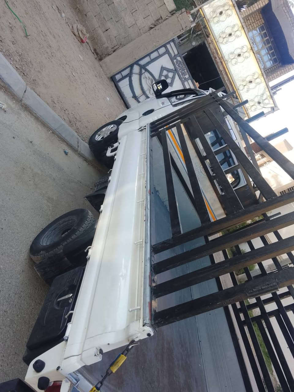 سيارة موديل ٢٠٠٩ باسمي رقم بغداد انكليزي السنوية ٢٠٣١ الهزة في الشهر الثاني لهذه السنة فقط تجديد السنوية بطارية ام ١٠٠ جديدة واتر بم جديد باور استيرن جديد دوشمة جديدة الإطارات عدد٥ جديد فقط التبريد لايعمل السعر ٩٣ قفل تحويل ثاني يوم ***********
