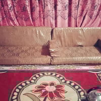 6 قطع وصط 3 قطع اكبار السعر 200وبي مجال الطيبين  الرقم الهاتف 07707052...