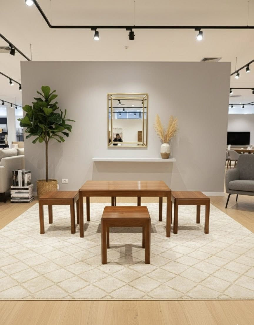 السلام عليكم تتوفر اطقم طبلات شكل مربع ودائري جديدنجارة عراقيه شغل ثقيل العنوان بغداد مدينة الصدر الكيارة
للاستفسار ***********
