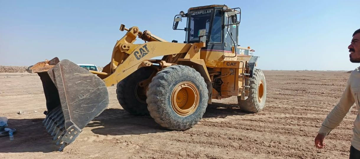 شفل كتر للبيع موديل 96رقم مثنه لل29 محرك كمنز 24ولف امريكي مو صيني مكفول عفاله عامه  تبريد ثلج المكان كركوك للستفسار ***********
