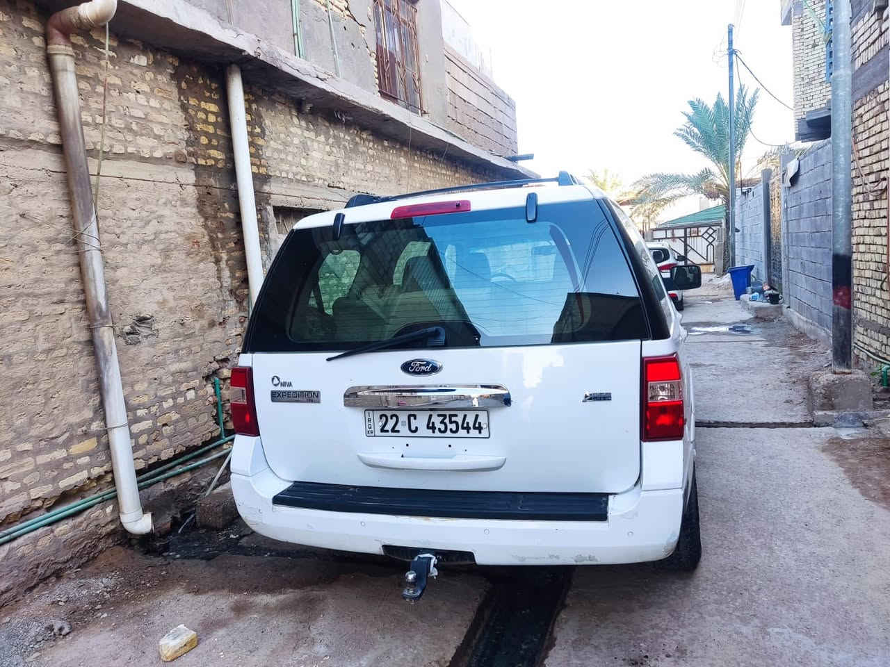 فورد اكسبديشن موديل 2012  وكالة nova سيارة ب اسمي سنوية  ل27 العنوان البصرة شط العرب التنومة سعر 164 سيارة جاهزة ما ناقصة شي  ***********
