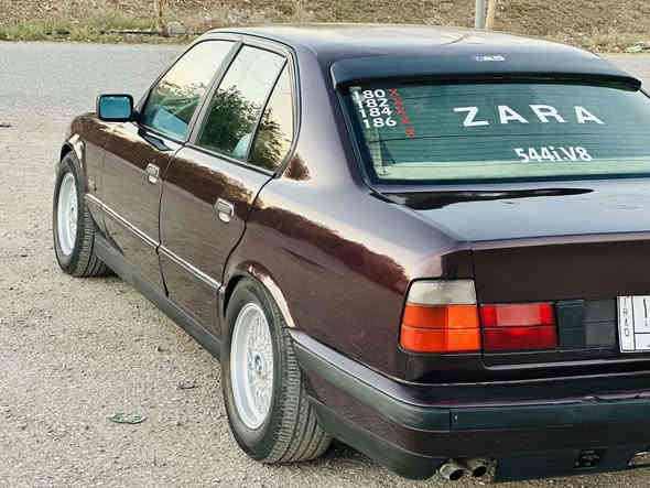 سڵاوی خواتان لێبیت سەیارە بۆفرۆشتن 525فول فول بێ سڵایت ناوغۆلرفەی لۆکە جڵدوهیتەر هیتەرەکایشی ئیشەکات تۆماتیک سێپەردە دەرۆشی وەک شوشەنەبو نەتەێ سەقفی بۆیاخ نەکراوەتەوە گایانی لەسەرساقیفڕن کراوە بەبێ سەقف مودیلی 94 علوجە سەیارەکە موسوبڕاوەبەشەرت لەسەردەقی شەریکە ماوەتەوە مەنەفیسی ئیبرایم خەلیلی لەگەبوە گم بوە بەعلوجەیفرشم 33گەڵاو معمەلەیە برایانە شوێن شارەزور ***********دڵی ئەدمین گیان
