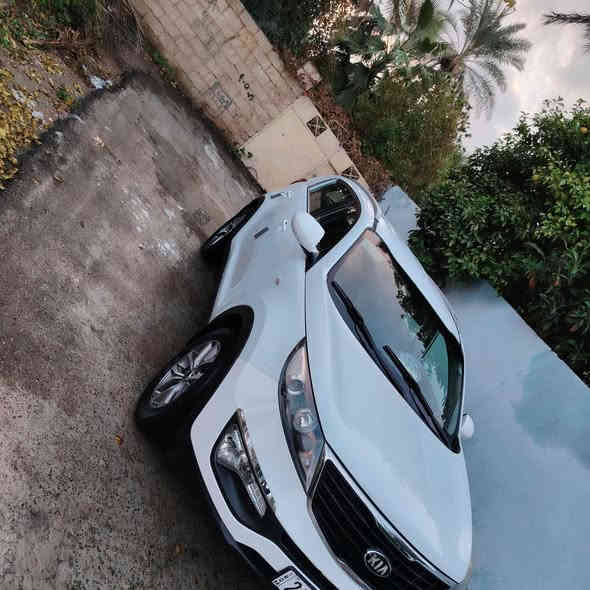 السلام عليكم للمراوس او البيع 
سياره سبورتج موديل 2016 خليجي ماشيه 96الف محرك 2000 دوش سياره بيها بادر حك شبر مكفوله من الضربه والصبغ سياره نضيفه بمعنى الكلمة سونار موجود سياره كامله مكمله ربع متذب عليه من حداديه صدير كله جديد
السعر 168بيه مجال مكان السياره ديالى دلي عباس
للاستفسار ***********
*********** Singapore
