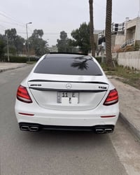 مارسيدس بنز الفئة E300 موديل 2017 رقم بغداد السيارة بانوراما  المسافة ...