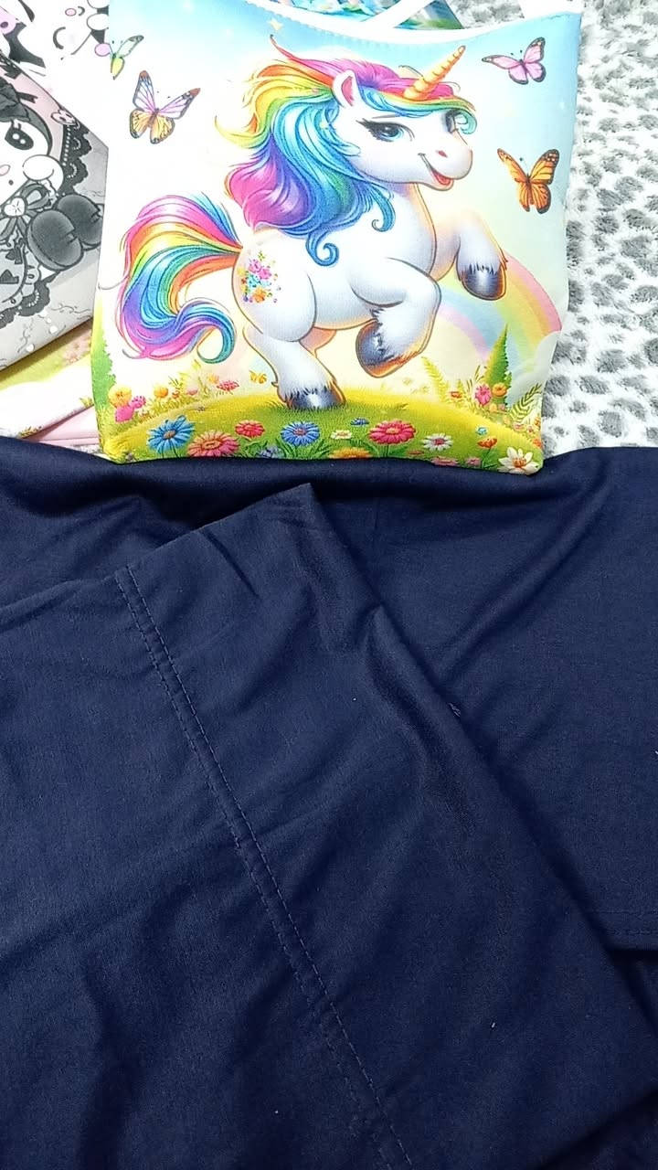 وين البنوتات الحلوات اليوم وفرتلكم حقيبة بسيطة ومناسبة وبرسومات تحبها كل البنات،
ترهم تكملين بيها أناقة بنتج 💖أو هدية تاخذيها 😉🤗


**إذا كنت صاحب هذا الإعلان وتريد حذفه لأي سبب، رجاءا أرسل رسالة إلى الدعم الفني**