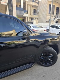 للبيع لاندكروز 2024 بلاك ادشن تونتوربو وكالة ساز رقم اربيل مميز تضليل ...