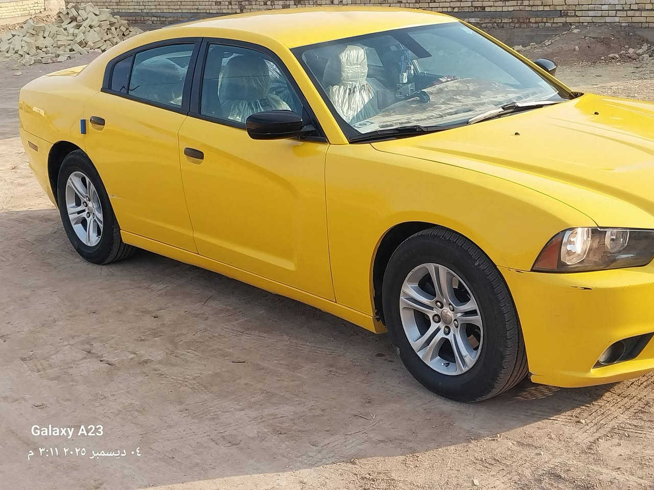 السلام عليكم . خوان جارجر للبيع موديل 13  اصل للبيع السعر 130 وبيه مجال للشراي او مراوس  حسب القناعه  
السياره جاهزه خير من الله رقم مثنى
مصفره هيئه ومرور 
خطها شطره بغداد مامطلوبه مصفره
مكينه وكير خير من الله 
الكير عصا ..شاشه صغيره
غرفه بيجي  جديده
مكفوله من النقل والعيب الشرعي والاصوليات 
تخم تاير  
حداديه 
تبريد 
تدفئه
 صبغ جديد
حادثها جاملق وبنيد و  بيه تعمير بسيط بالفخذه جهت السايق  
للتواصل  *********** مكان ناصريه  رفاعي
