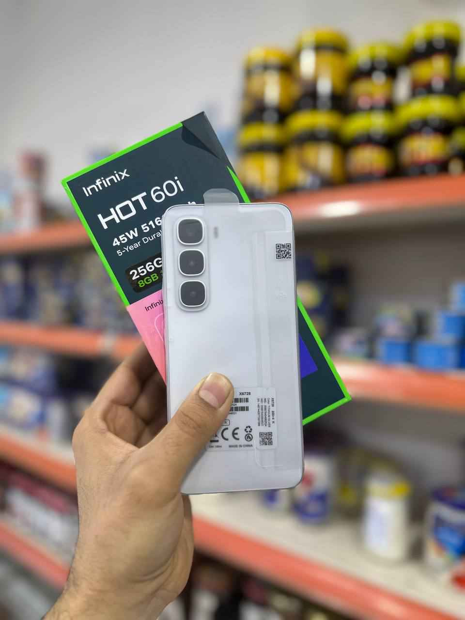 للبيع انفنكس هوت 60i فقط مفتوح من الباكيت ذاكرة 256 عشوائية 8 كامل كل ملحقاته الاصليه حتى سماعه ويه موجوده السعر 140 الف مكاني بصرة *********** البصرة, العراق
