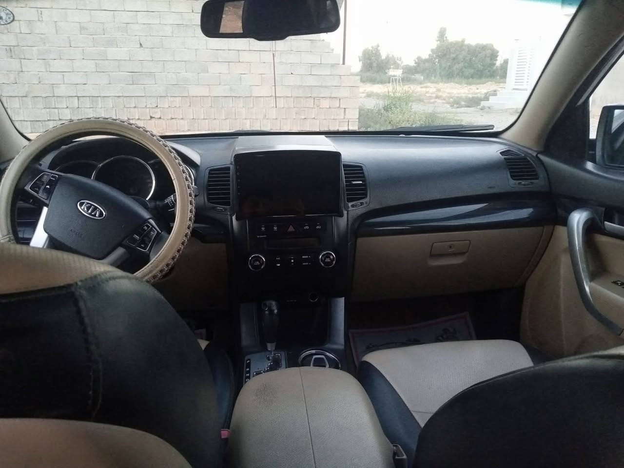 السلام عليكم
سياره سورنتو 2012
وارد  خليجي 
المواصفات خير من الله 
تبريد فول 
محرك ما مفتوح  
اربع اسلندر 
 بنورامه سقف 
الصندوق مصبوغ نص 
جملغ علا البارد الرقم اربيل 
السعر انتصل علا الرقم ***********
العنوان ديالى خانقين
