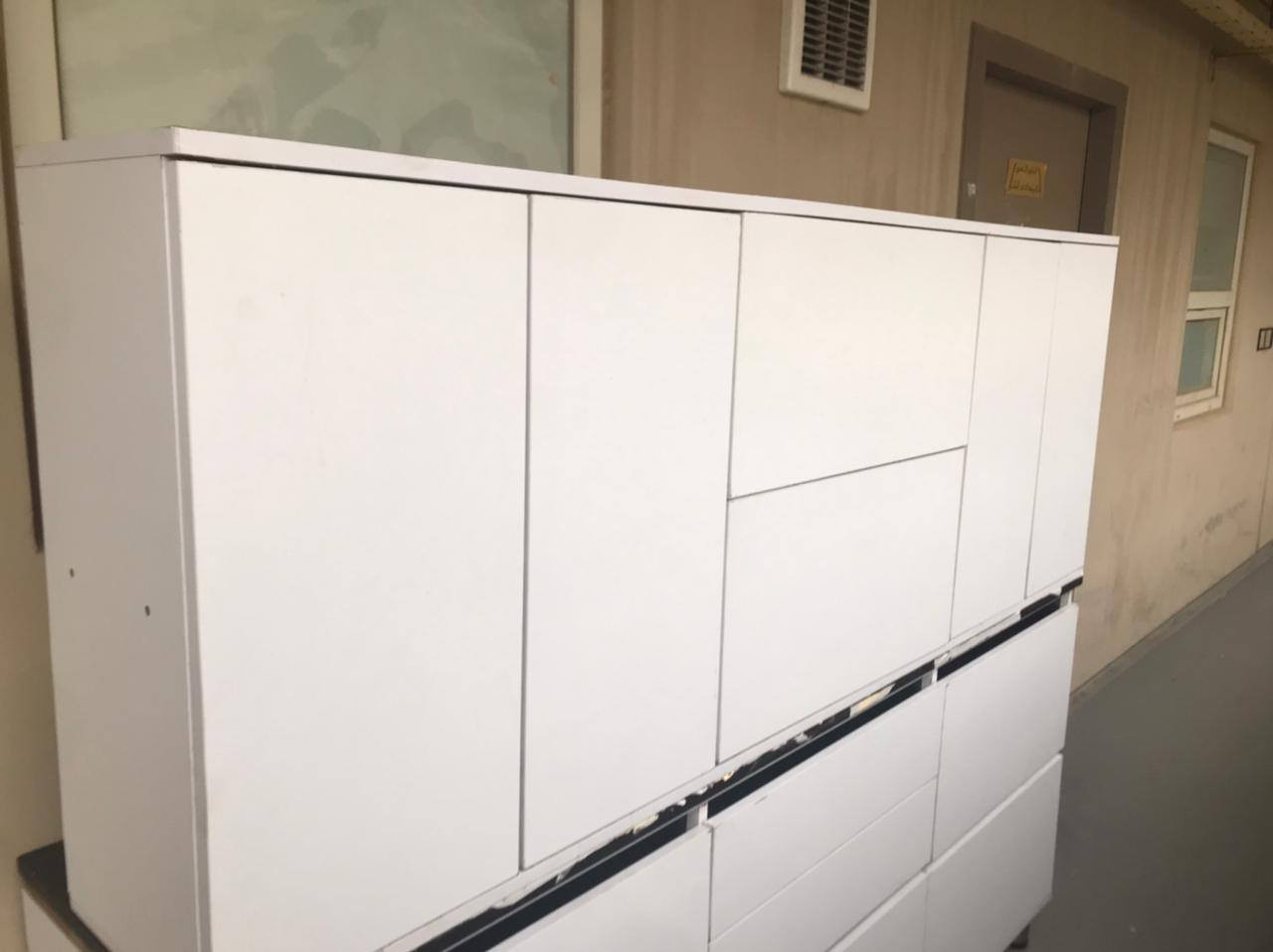 السلام عليكم كاونتر للبيع مستعجل شغل ثكيل اي عيب مابي فوك وجوه السعر 250 للتواصل *********** بي واتساب للعلم هذا مفتوح يعني منفصل اني مخلي واحد فوك الثاني يرهم شرقي ويرهم غربي
