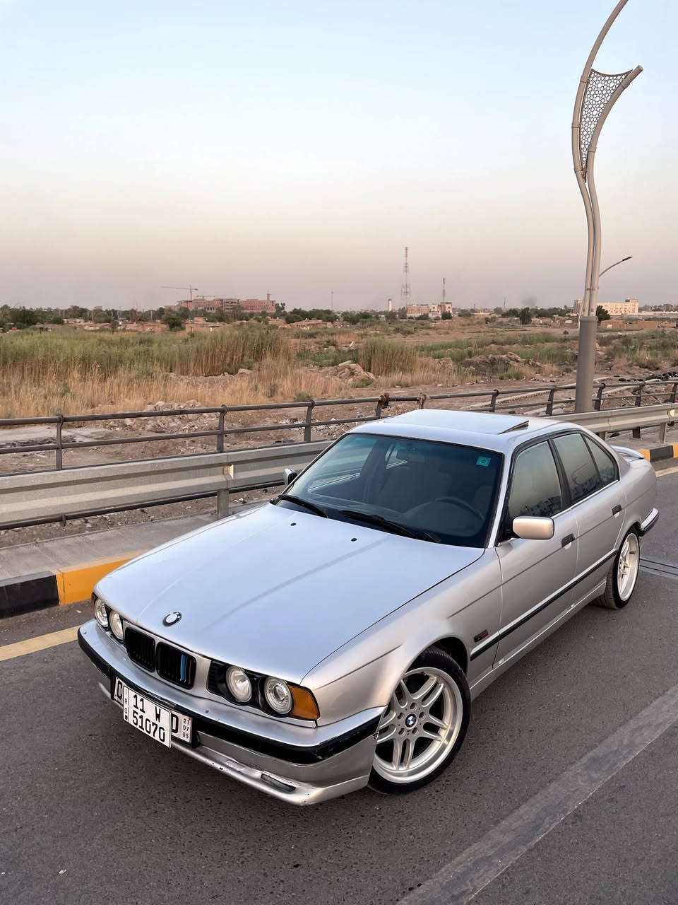 BMW موديل 1991 
مكينة مسكر عدل گير  مكفول
منظومة تبريد جديدة 
حدادية جديدة ويل M18 كهربائيات كلهة شغالة سلايت 3 طكات مصبوغة عام للجمالية بدون ضربة سيارة متعوب عليهة 
رقم بغداد بأسمي سنوية ما ساقطة 
المكان الديوانية/المركز 
السعر 68 
***********
