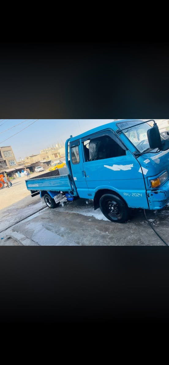 كيا 96 بسمي نقصها تخم تاير ونوزلات فقط بس الشراي يتصل 51وبيها مجال حك الجيه مكاني بغداد الدوره ***********د
