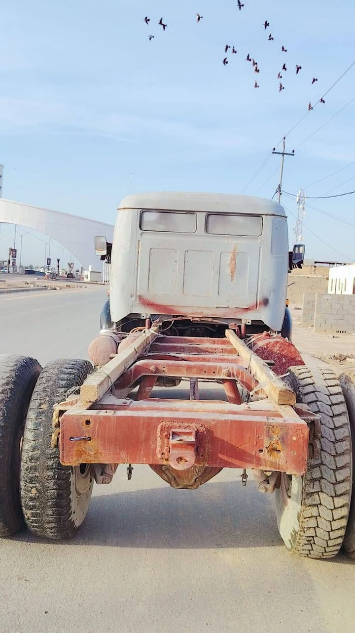 ابوردين للبيع مديل ٨٥ عشره طن ابلاديه كفاله عمامه رقم انبار انكليزي بسمي  ***********
