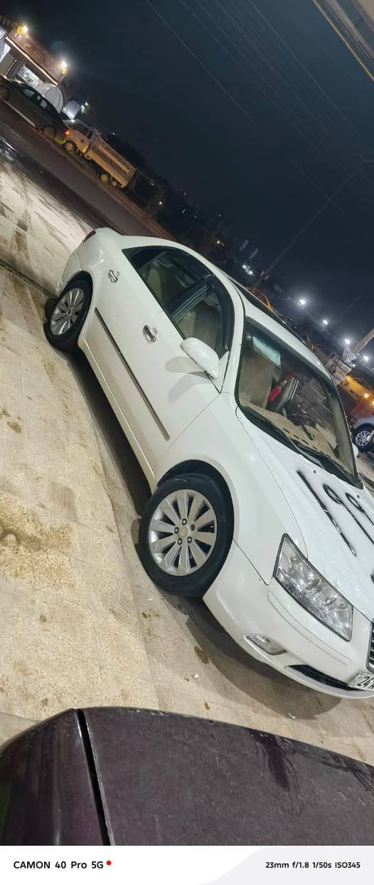 سوناته متوم دهوك شرط موكص
منفيس سابقن مكينة 2400وراد امريكي 
سياره فول كهربائيا كوله شغله ماعايزه بس سايق
***********
مكان السياره اربيل
السعر 60وبيه مجال
