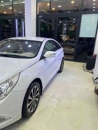 سوناتا 13 خليجي شكل 14 رقم بغداد جديد مكفوله من الضربه والصبغ  فقط بار...