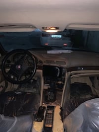 للبيع BMWE38 للبيع خفاش مناسبه السياره بسمي سنويه لل٣٠ وهزه لشهر٩ الي ...