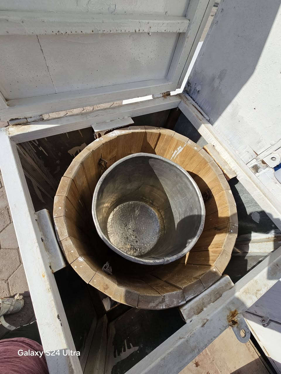 سفيره مع جاون مع بيت حديد للبيع لاستفسار عله هذا الرقم ***********
