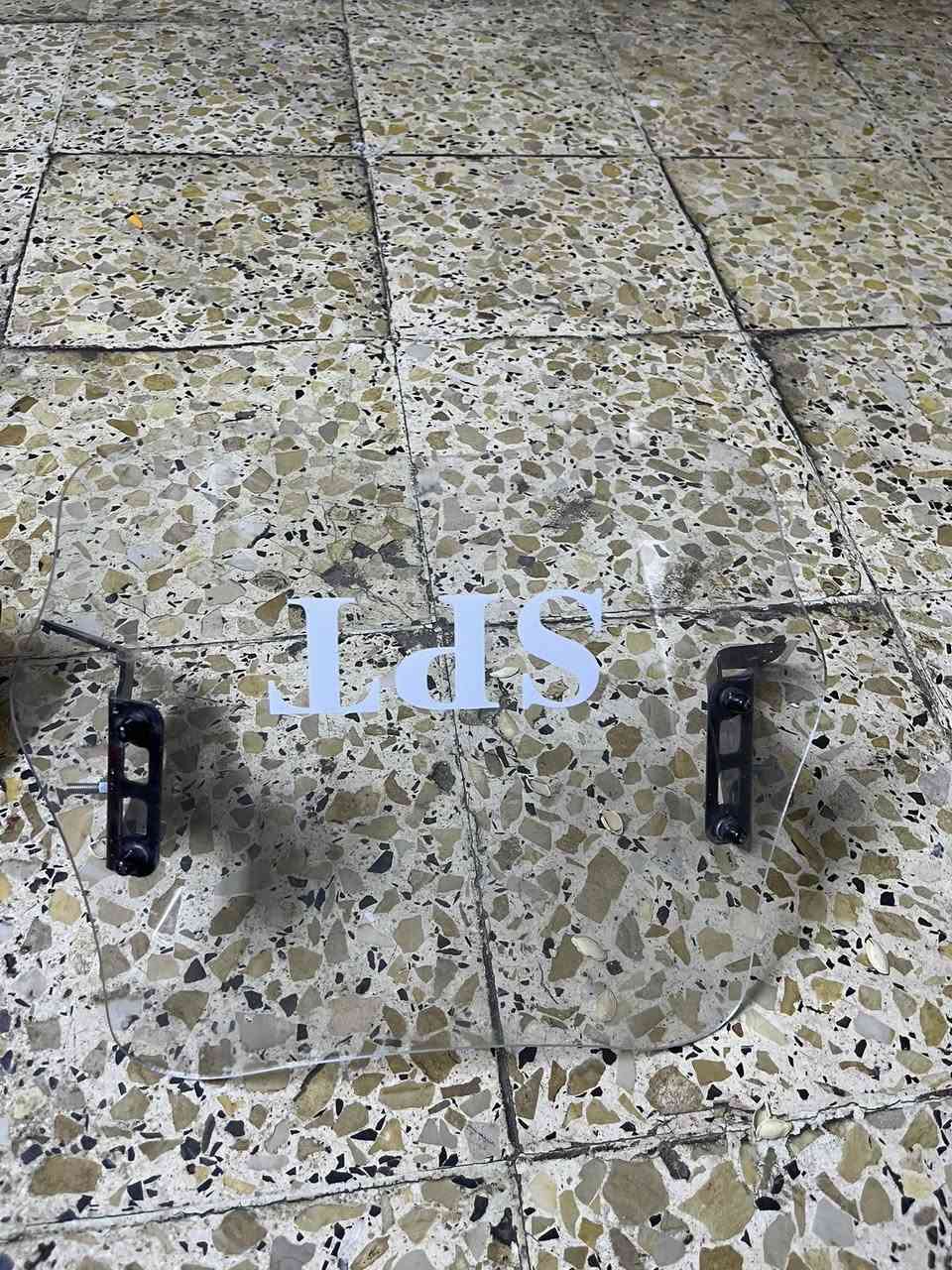 غراض للبيع 1جامه اماميه 2 جامه اضافيه فوك الجامه الجبيره3 حمايه يدات بريك وحمه الايد 4 ستاند مبايل الغراض يرهمن عل شحن وعل بانزين لاسفسار ***********
