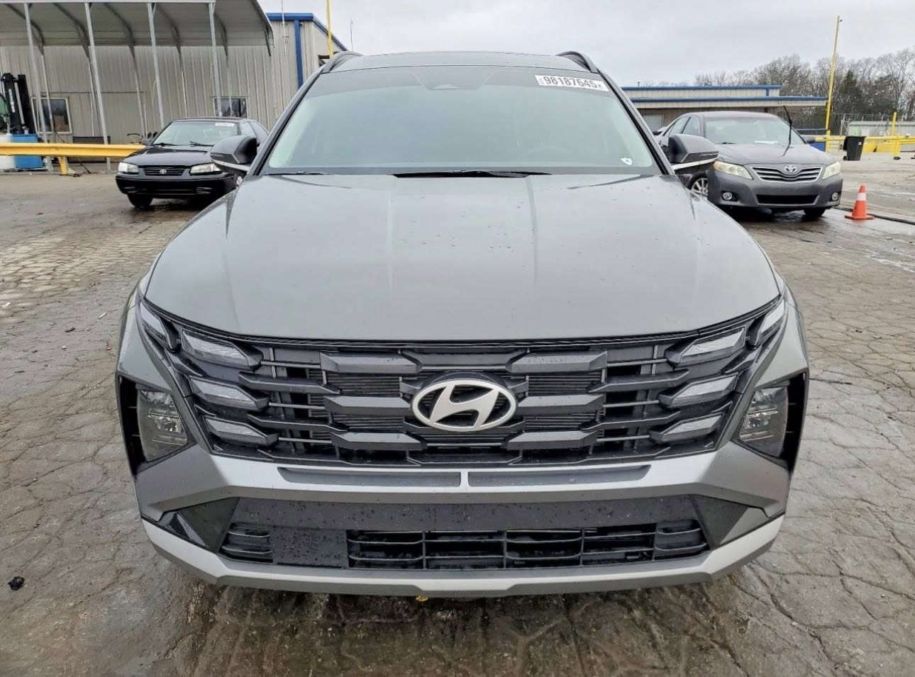 🤍بسم الله على بركة الله 🤍
مزاد السيارة :🚗 هونداي توسان SEL 2025 
الضرر : كما موضح بالصور المرفقة 
تاريخ المزاد :: الاثنين  2026/3/2

سعر السيارة :: يحدد في  المزاد 🔒
للمزايدة ولشراء السيارة :: الحضور الى المكتب 💁🏻
مدة الوصول من 50 الى 90 يوم  🚢
عمولة المكتب 200 دولار فقط 
يتم تخليص السيارة عن طريق  المكتب 📑 

الفرع ألاول ألانبار الفلوجة مجاور مطعم حجي حسين 
وليد:***********
يوسف:***********

العنوان الفرع الثاني 
✅رمادي ✅
✅شارع عشرين✅
✅مقابل مطعم كباب الساطور✅
للأستفسار الاتصال على الرقم التالي او مراسلة الصفحة📱
غيث ***********

أوقات الدوام من الاحد إلى الجمعة ⏳
من 4:00 عصرآ  الى 10:30 مساءآ 🕓 

‏#IAAI #iaai 
‏#COPART #copart
#العراق #الفلوجة#الرمادي 
#سيارات
#مزاد_السيارات_الوارد_الامريكي
#مزادات_السيارات #الوارد_الأمر
