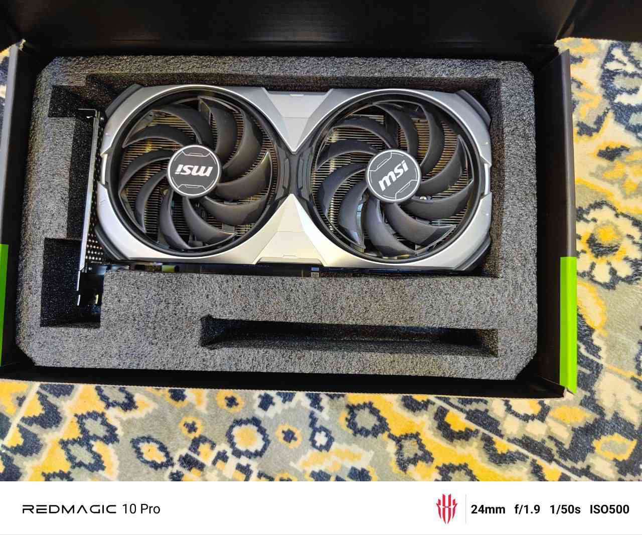 كارت شاشة 4070 super للبيع استخدام فقط العاب والفحص عبر تطبيق furmark مثل ما موضح درجة حرارة ٧٠ بعد ضغط لمدة ١٥ دقيقة على دقة 2k اعلى اعدادات الكرت جدا نضيف وسعرة ب ٧٥٠ وبي مجال مكاني الزعفرانية ماعندي توصيل واذا تحب تفحص الكرت يمي عله تجميعتي سواء بتطبيق furmark او بل العاب هم ماعندي اي مشكلة


**إذا كنت صاحب هذا الإعلان وتريد حذفه لأي سبب، رجاءا أرسل رسالة إلى الدعم الفني**