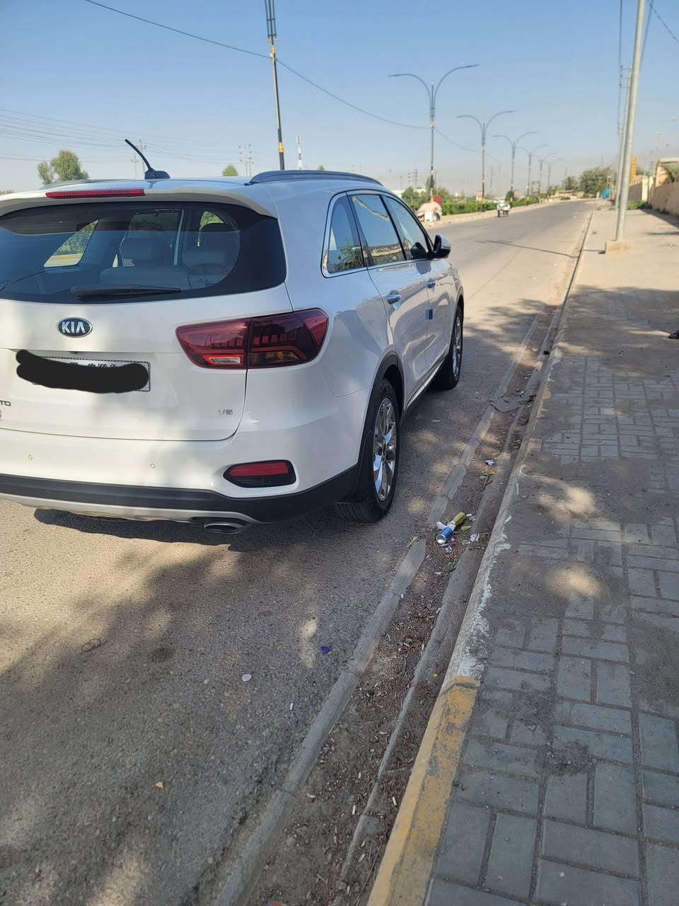 سلام عليكم اخوان سورنتو مديل ١٨ شكل ال ٢٠ رقم بغداد لجديد  خليجي ٦ سلندر سياره جديده ع وضع الشركه ماشيه ٩١  برغي مامفتوح بيهه مكفوله كير مكينه ضربه تبديل كله بشرط سونار موصفات بنراما بصمه ابواب تشغيل مري شفط ترحيب جنطه كهرباء كشن كهرباء جلد كامره دواره حساسات امامي خلفي بردات خلفيه تلث قطع تبريد وبعد بيهه موصفات .... السونار مرفق بلمنشور........ السعر ٢١٨ وبيه مجال بصيط لشراي يتصل  ***********

