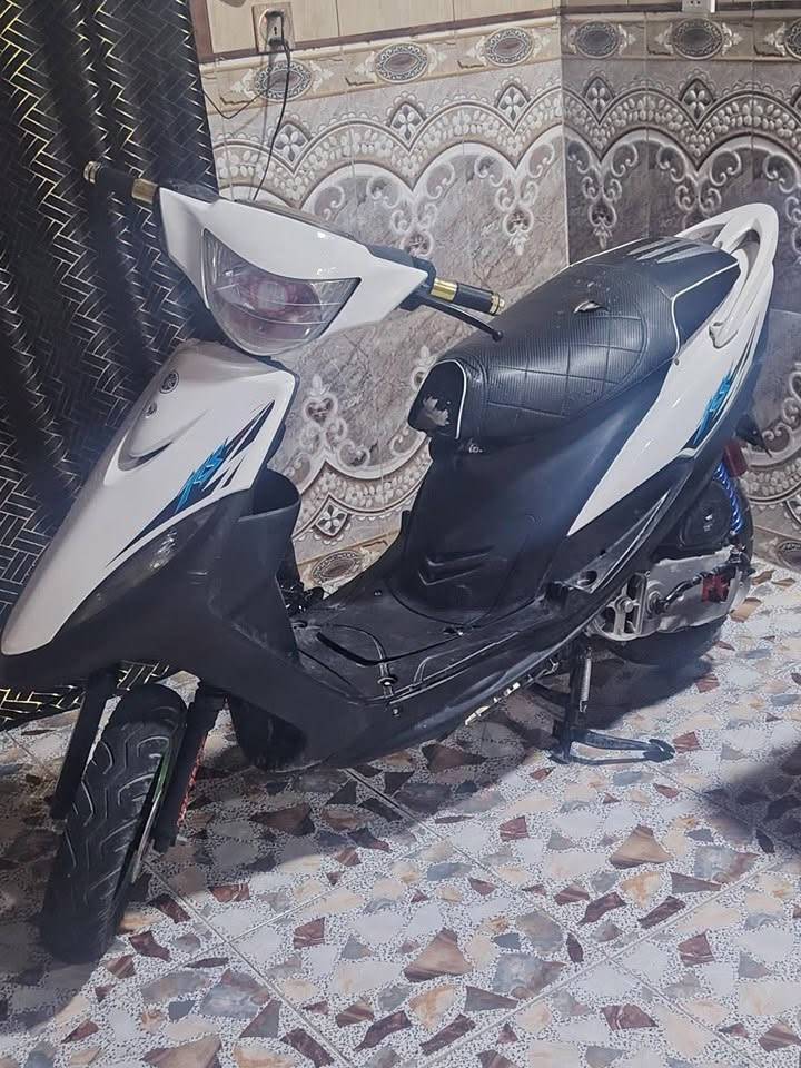 ماكس عدلة ياباني للبيع الدراجه مفتوحه فقط بدلت بوشتها من 55 الى 49 البلادي
شوف النظافه كدامك وقيم واخذ لو بلاش تريدها اخذها وروح 
مزوده تزوديات خارجيه بسيطه وهيه
1 - صالنصه رياضي هاي الكدامك صوت طرب بس وخرتها لان محرم
2 - ويل امامي وخلفي رياضي
3 - دبل رياضي خلفي
4 - دبل امامي شرط بلادي 
5 - كلج امامي رياضي
6 - كلج خلفي رياضي
7 - Mb3 مكبر صوت على شكل Taxe
هذني فقط لا اكثر شراي راسلني وتشلع عيوني غيرها اعبر منشور مكاني بابل قرية ابو غرق الاوسط قرب شريفه بنت الحسن سعر ب550 وبيها مجال حك الجيه اتصل عليه على الرقم او راسلني واتساب *********** (مامتواجد بل فيس) واعتذر على الاطاله
