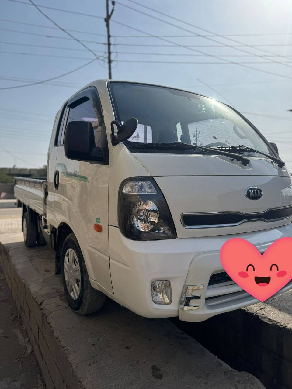 السلام عليكم سيارة دخول جديد سياره اوتوماتيك أدوات كصه شاصي شغل درجه اولى  محرك وكير كفاله سيارة مكينه سبلاين بلك حمي السعر 61 المكان البصرة ***********
