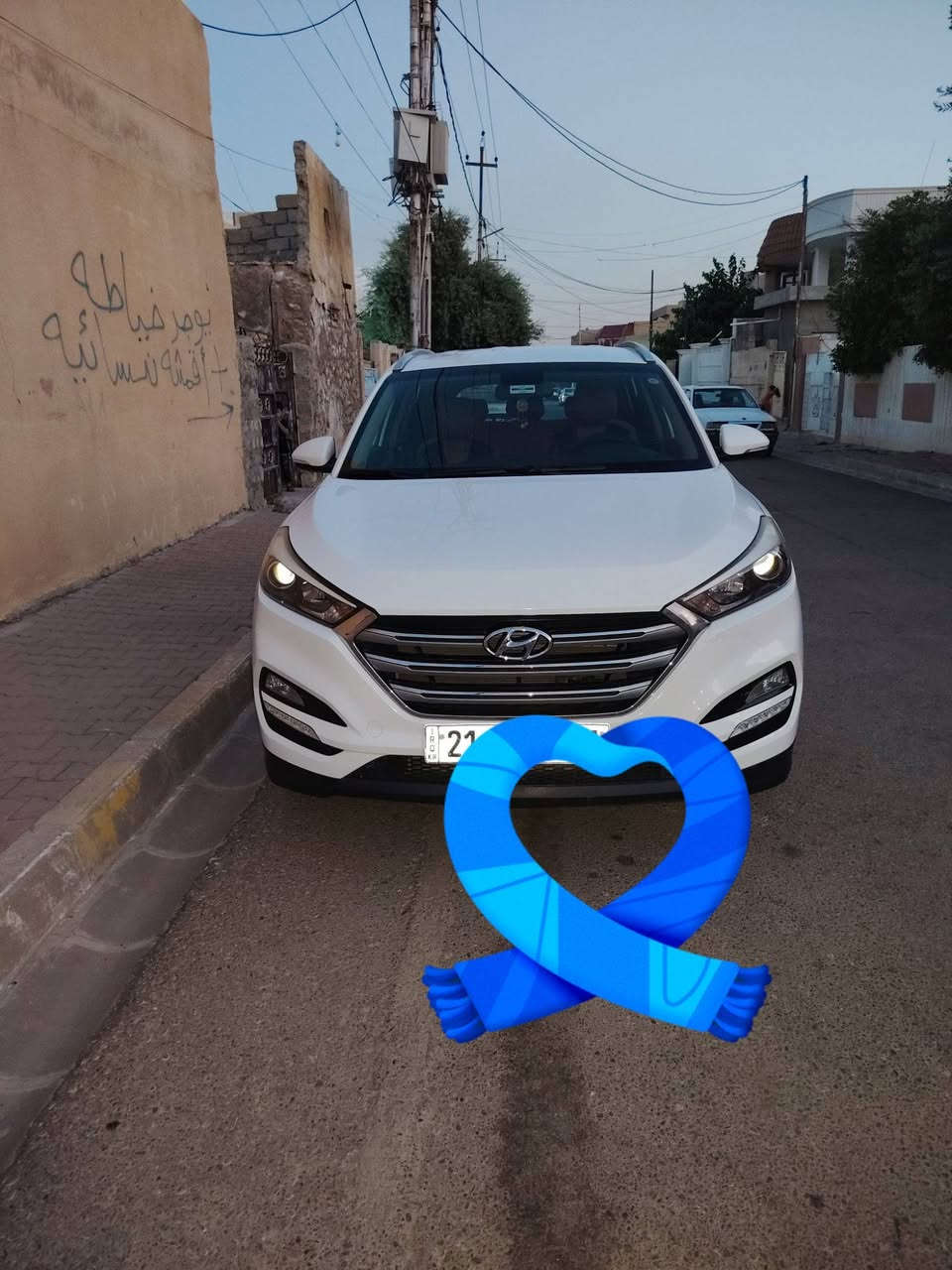 السلام عليكم  توكسان موديل ٢٠١٧ سنويه. لل ٢٧  دفتر بانزين موجود سياره نضيفه. مابيها بس شبر بارد براس الجامرلغ  ماشيه ٥٧   مابيها اي نقص.
***********
مكاني كركوك
