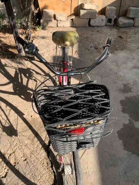 سلام عليكم بايسكل ياباني حجم 27 اصلي انطي ب شرط نضيف حيل وكله بلادي  مكاني شقق صدام قرب دفاع المدني السعر 85 وبي مجال هاذ رقمي ***********
