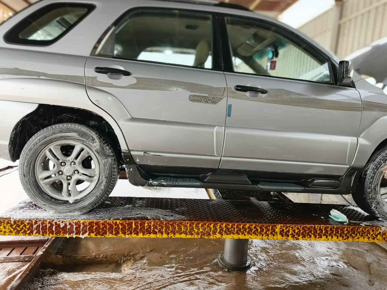 السلام عليكم سبورتج موديل ٨ رقم بغداد خليجي مكينه ٢٠٠٠ بإسمي بيه صبغ شبر اسفل الباب والباقي مكفوله كلهه السعر ١١٥ بيه مجال قليل للاستفسار الاتصال على الرقم *********** مكان السياره صويره
