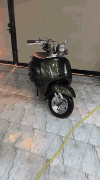 سلام عليكم شباب دراجه هونده جوكر المكينه محوره سكنس السعر 750بيهه مجال قليل كلش المكان بصره شط العرب ***********
