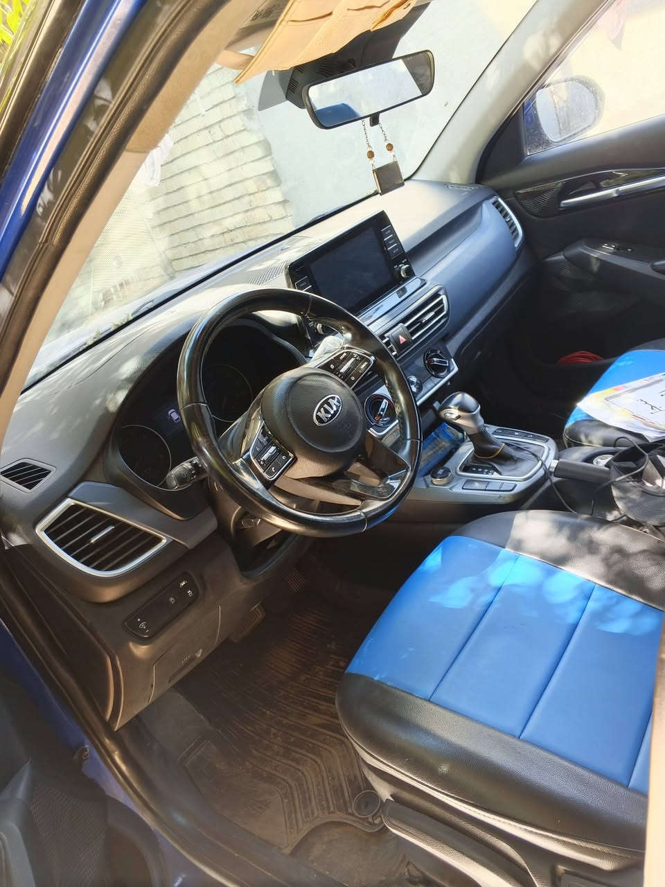 االسلام عليكم شباب ربي يحفظكم عندي كيا سيلوتس 21 أمريكية حادثها بالباب قطعتين رقم اربيل باسمي تحويل او وكاله اريد مروس بسيارة بي وايدي إذا مو زحمه. السيارة حيل نضيفه مال بيت ماشيه 80 مكاني بغداد الكرخ  
***********
‏‪+9647886601694‬‏
