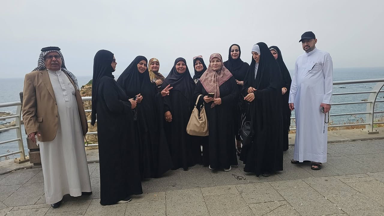 السلام عليكم 
السبت 1\8 رحلة لبنان طيران 
4 ليالي 5 ايام 
الروشة / عين مريسى 
مع وجبة فطور 
الاجرة 300 عراقي مع زيارة المراقد في بعلبك 
مولاتي صفية و خولة و موضع الرأس الشريف 
مع سفرات سياحية الى جعيتة و والكنيسة حريصة و التلفريك و جونيا 
واني وياكم بالرحلة وبخدمتكم 
***********
***********
