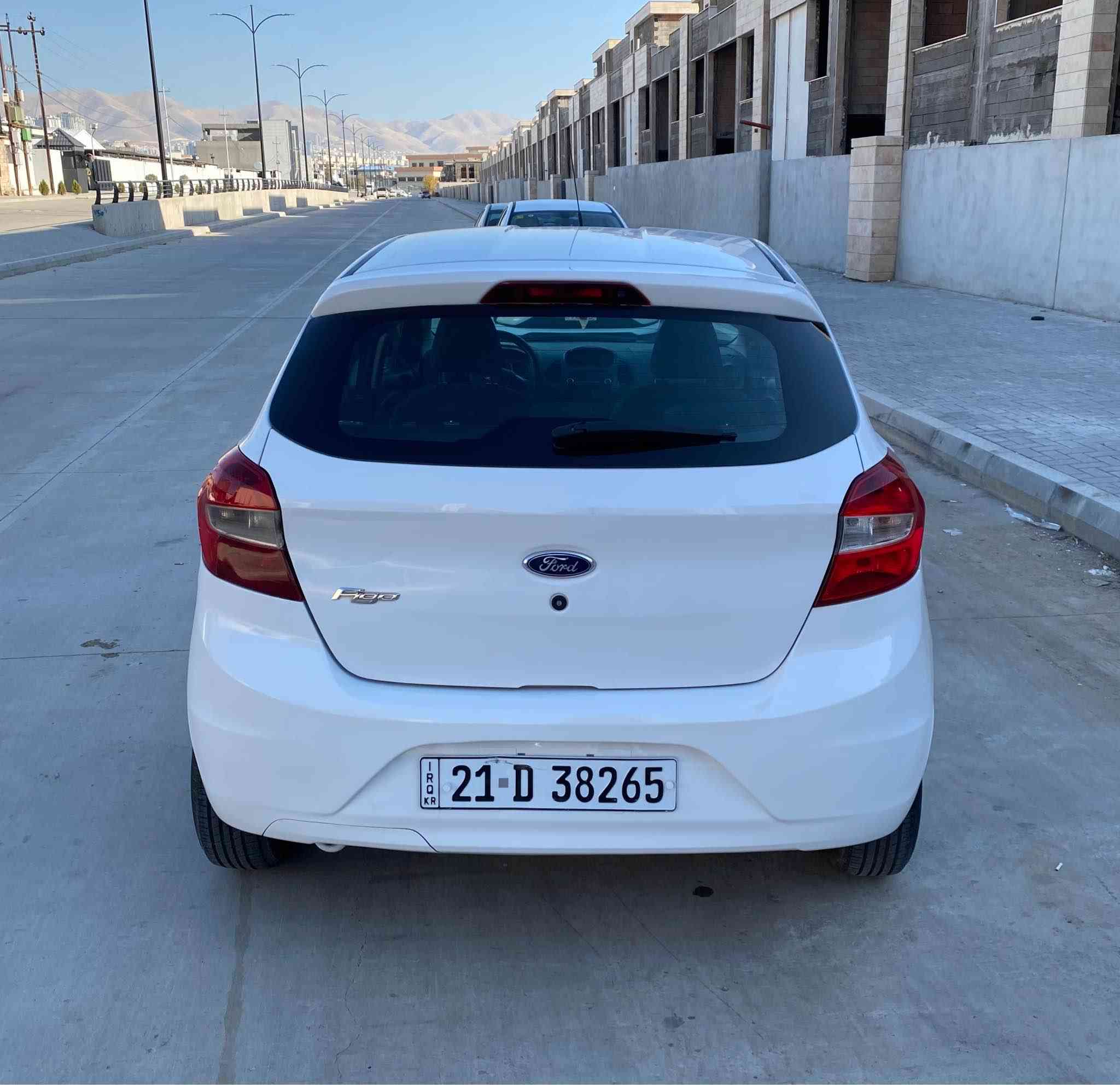 Ford Figo 2018 
مواسفات خليجي 
بوياخ: نيو چاملخ هه يه و دۆسەكان بوياخه
دعمي خفيفي پشي هه ييه
دوو شويني سارده كوته 
4بەستون مرغوب
86 هه زار كم رويشتوه
يك دينار مسروفي نيه
گير+مكينه+ته بريد+كاره بايي+هه موو به شرت
مكينه نه كرايته وه
نرخي 85 ومجال كه م
تکایە ئەگەر موشتەری نیت تەلەفون مەکەن

*********** السليمانية, العراق
