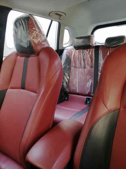 السلام عليكم
تيوتا فرونت لاندر موديل 2025. ( اعلى مواصفات من لكورلا كروس). 
هايبرد تجميع صيني 
السياره ماشيه 7000.

مواصفات السياره :

تشغيل بصمه

فتحه سقف

داخل احمر جلد

سايد بريك كهرباء

جنطه كهرباء

فول تحكمات ستيرن بعد بيها مواصفات حلوه

رقم لسياره بغداد.

للستفسار ***********واتساب او اتصال
السعر 188 بيها مجال بسيط للشراي
