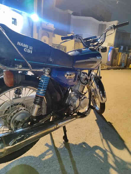 سلام عليكم دراجه نامه للبيع شلامجه اصلي مديل 2021 مرقم وسنويه لحد 2028 دراجه برغي ما مفتوح بيه حلوه ونضيفه مكاني ناصريه السعر مليون ونص وبيه مجال قليل الشراي يجي رقم الهاتف ***********
