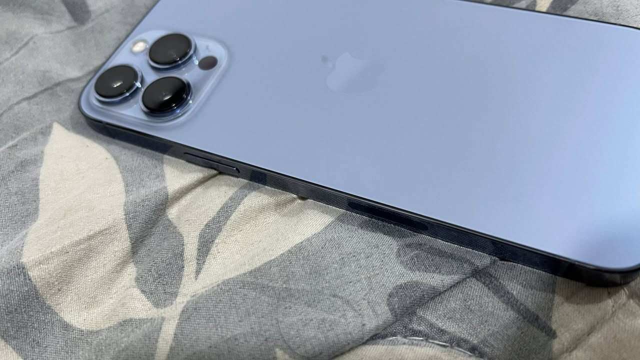 ١٣ برو ماكس ٥١٢ بطاريه ٨٥ بلادي وتر ويه كرتونه فقط نضافه ١٠٠ السعر ٧٥٠ العنوان نجف حي الجمعيه شارع عشرين ***********
