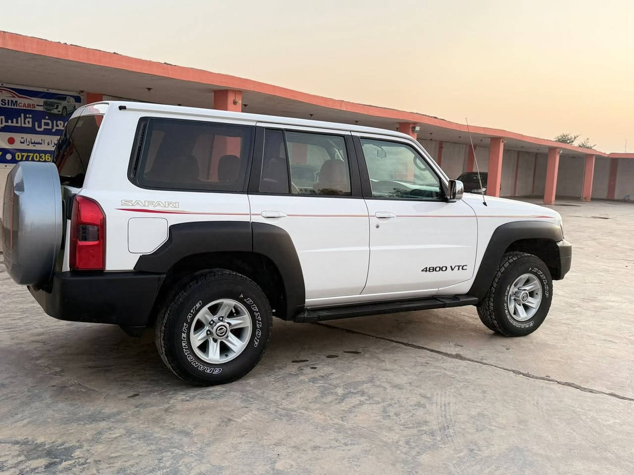 السلام عليكم اخوان نيسان باترول سوبر سفاري VTC موديل 2008 السياره فول للأخير برغي نقص ما بيها أخت الوكاله الي بيها صبغ كم قطعه لا غير وبدون حادث السياره كلش نضيفه من تجي تركب حالها حال الوكاله السياره مزاد وكتابها كامل بس باقي الرقم مطلعلها رقم بغداد خصوصي وشوفت عينكم امانت الله وهيج سياره مال جناي بس الضروف تحكم السعر 160 وبيها مجال رقم ***********
