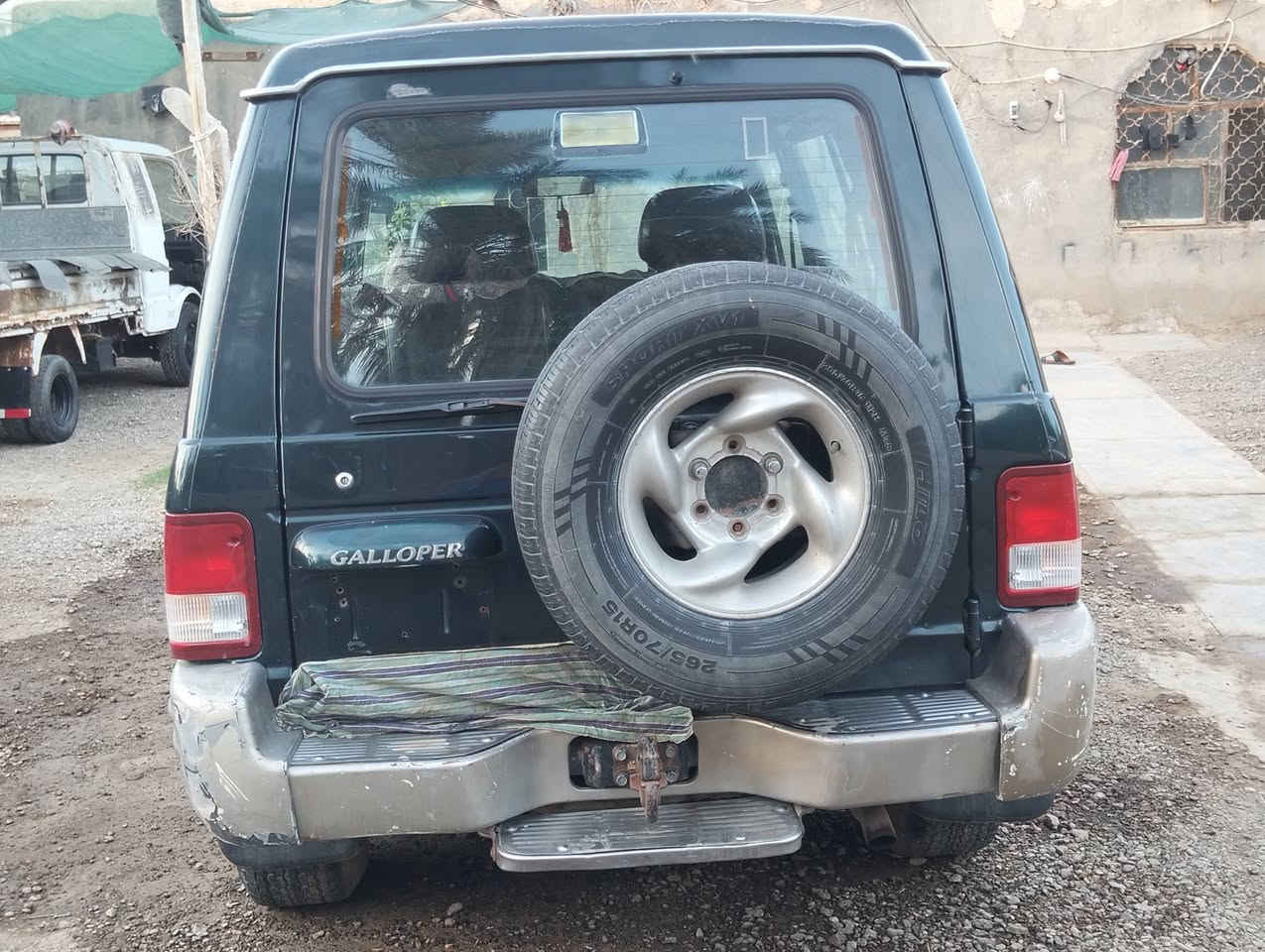 كالوبر 1999 نضيفة ما ناقصة شي رقم انكليزي ابأسمي السعر 70 وبيهة مجال ***********
