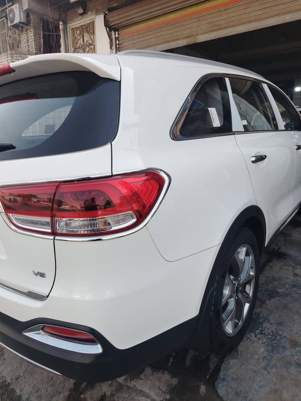 يالله سلام عليكم سورنتو (٢٠١٦)  بحاله الزيرو ٧ راكب مكفوله كفاله عامه ولزكات الشركه كلهن بيها ماشيه ٦٢ الف حقيقي شرط الفحص 
رقم بغداد بسمي الدولي
محرك ٦ سلندر ع وضع الشركه
تحكمات ستيرن فول جهتين
تبريد ٣ قطع
حساس امامي خلفي
شاشه جبيره نظام GPS
٣ انظمه قياده
بصمه ترحيب عند الاقتراب
بك لايت LED
سبير وضع الشركه
صندوك كهرباء ذكي عند الاقتراب
بردات خلفيه
كشنات جلد بلادي اصلي
اريل انفكيشن
يدات نيكل ترحيب
دوس ترحيب
ويل كب كروم تخم تاير اصلي
مكان السياره بغداد شارع فلسطين
مكلف بلنشر مكلف بلنشر غير متواجد ع نت 
الاتصال ***********
