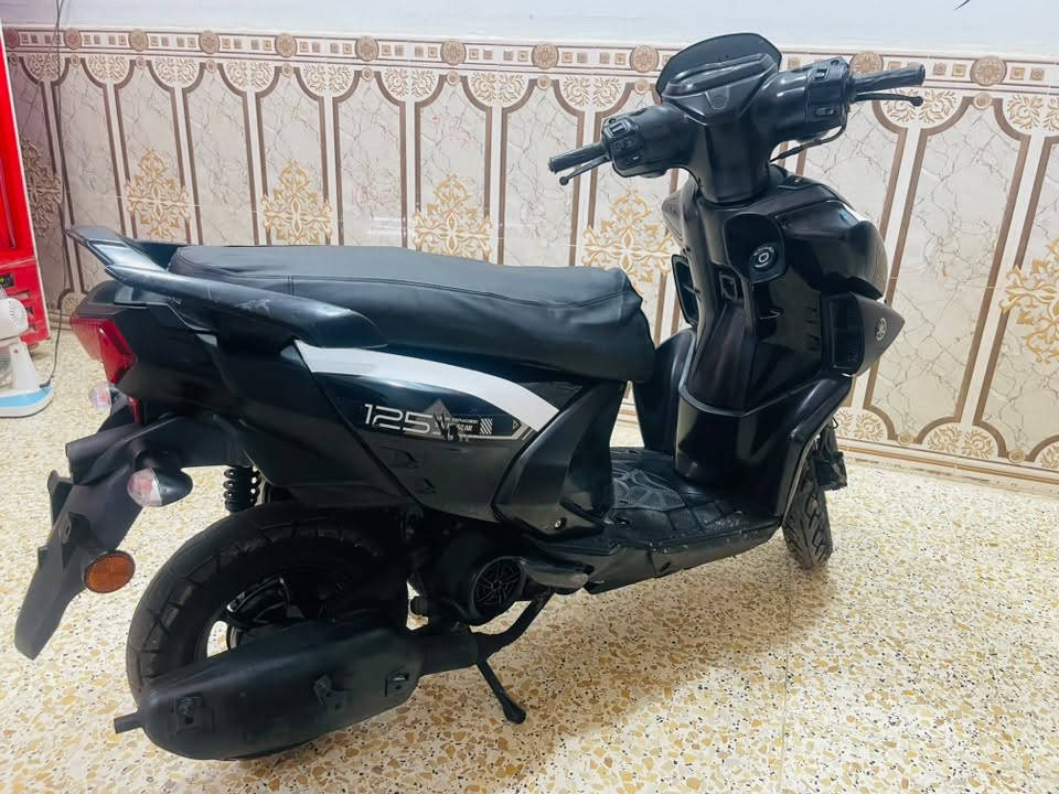 ZR21
دراجة نضيفة شوفت عينك تجي وتفحص سعر خاص
***********وتساب.
