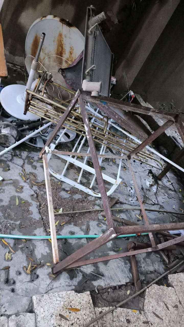 للبيع


**إذا كنت صاحب هذا الإعلان وتريد حذفه لأي سبب، رجاءا أرسل رسالة إلى الدعم الفني**