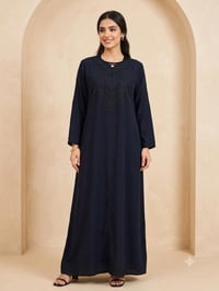 دشداشة • أسود • شارع حلوة