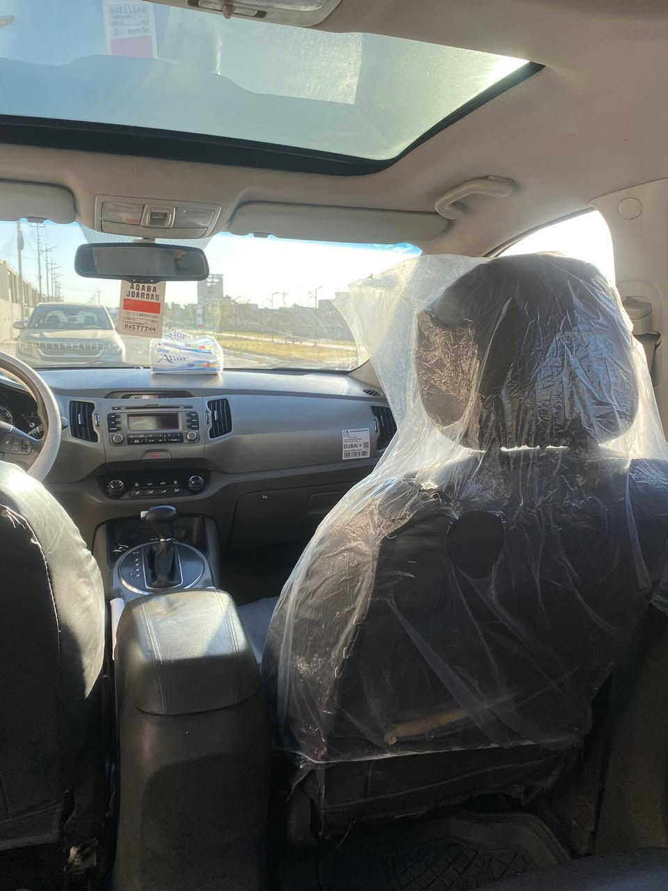 السلام عليكم..
ياالله ..للبيع 
كيا سبورتج خليجي ٢٠١٢ سونار مرفق   
لون سلفر  المرغوب خليجيه
محرك 2000 كفاله 
كير  اوتوماتيك بدون عيب كفاله 
السياره فول مواصفات  بانوراما
داخل رصاصي لونين المرغوب
تحكم ستيرن فوول واوامر صوتيه
لايت ليد نهاري
بك لايت ليد 
يدات ابواب كروم
كامره خلفيه وشاشه بلمرايه
لايت كهربائي
مرايات شفط 
بلوجكترات
حساسات خلفيه
ويل كب ١٧فراشه بلادي وتخم جديد شاده
سبيرها جديد وكتلوكات شركه
وباقي المواصفات معروفه …

السياره ترايها حيل ناعم بدون اي نقص جاهزه من كلشي الحمدالله 

🔺السياره  بدون اي حادث بدون داخل بدون ايرباك شرط  مكفووول شرط السونار والفحص

رقم 21 سليمانيه انكليزي الجديد/تحويل مباشر
بسعر مناسب138$..وبيها مجال للشراي يعني شوفهاوتدلل 
📍مكان السياره بغداد    الكرخ 
🔎للاستفسار رقمي…. 
***********
